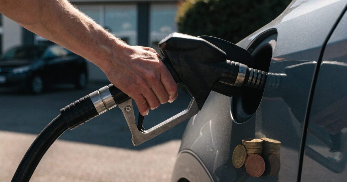 Aides carburant 2026 : les dispositifs réels, plafonds et démarches