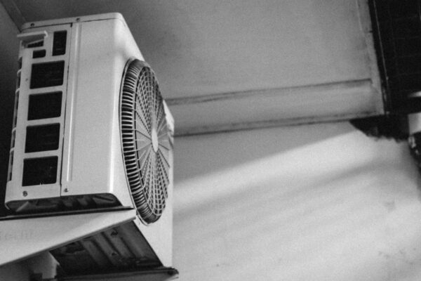 Climatisation réversible : prix, aides 2026 et TVA à connaître