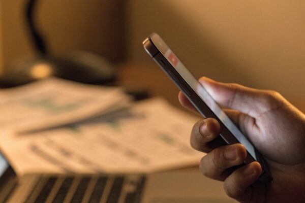 Faux SMS de remboursement d'impôts : l'arnaque DGFiP de l'été 2026