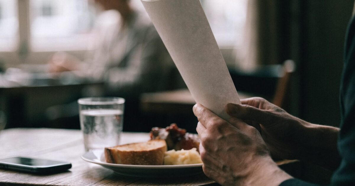 Faux avis et « fait maison » : repérer un resto qui rogne sur la qualité