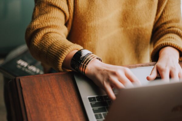 Résiliation en 3 clics : ce que le bouton en ligne couvre vraiment