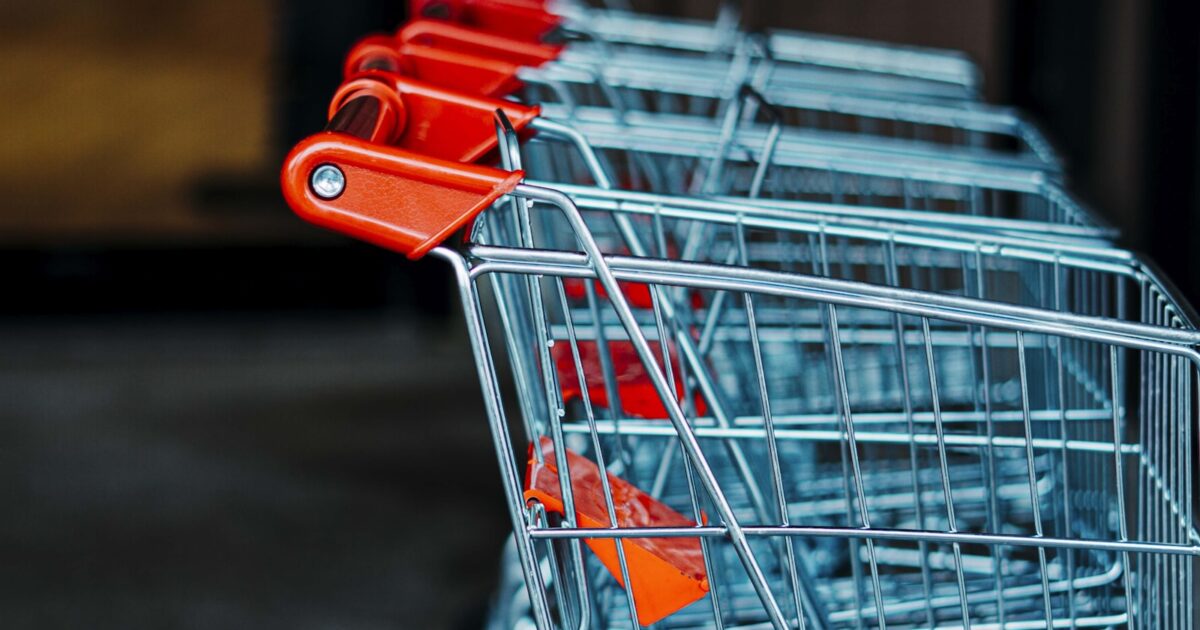 Supermarché le moins cher 2026 : le classement enseigne par enseigne