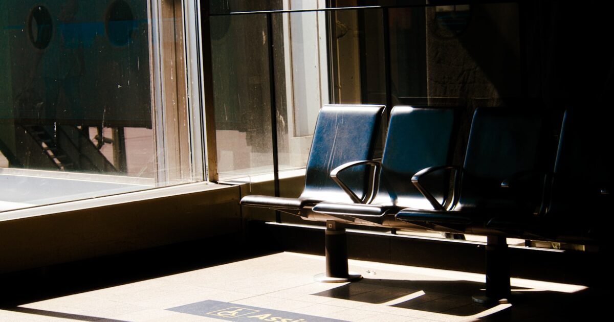 Vol annulé ou retardé : vos droits d'indemnisation et la réforme 2027